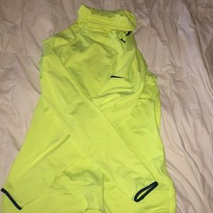 nike pull over